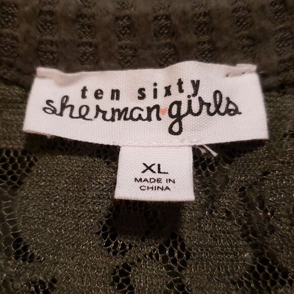 Ten Sixty Sherman Girls Waffle Knit Lace Detail Long Sleeve Knot Front Top Sz XL - Picture 3 of 5